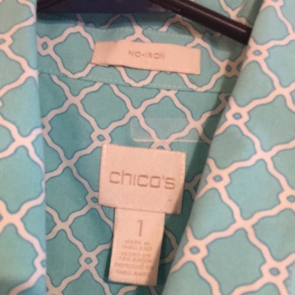 Chico’s Women’s Aqua and white button down shirt sz 1 small - Picture 2 of 7